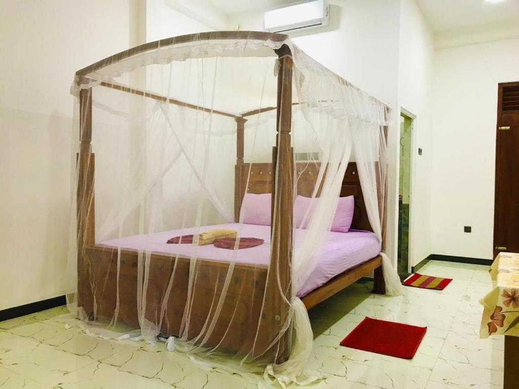Green Jade Inn Мирисса Экстерьер фото