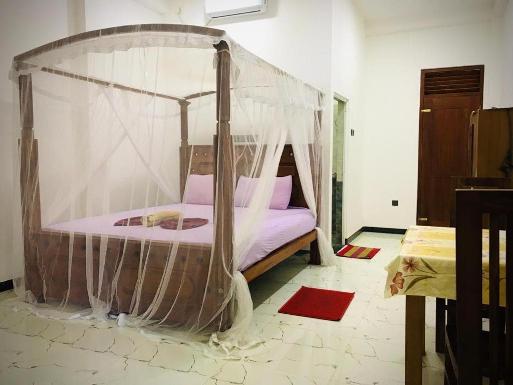 Green Jade Inn Мирисса Экстерьер фото