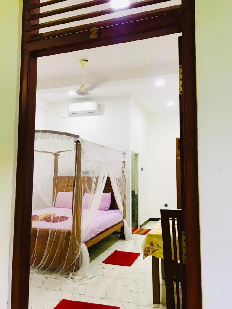 Green Jade Inn Мирисса Экстерьер фото