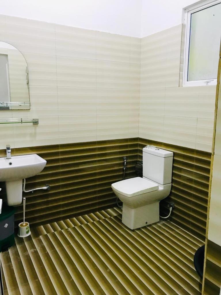 Green Jade Inn Мирисса Экстерьер фото